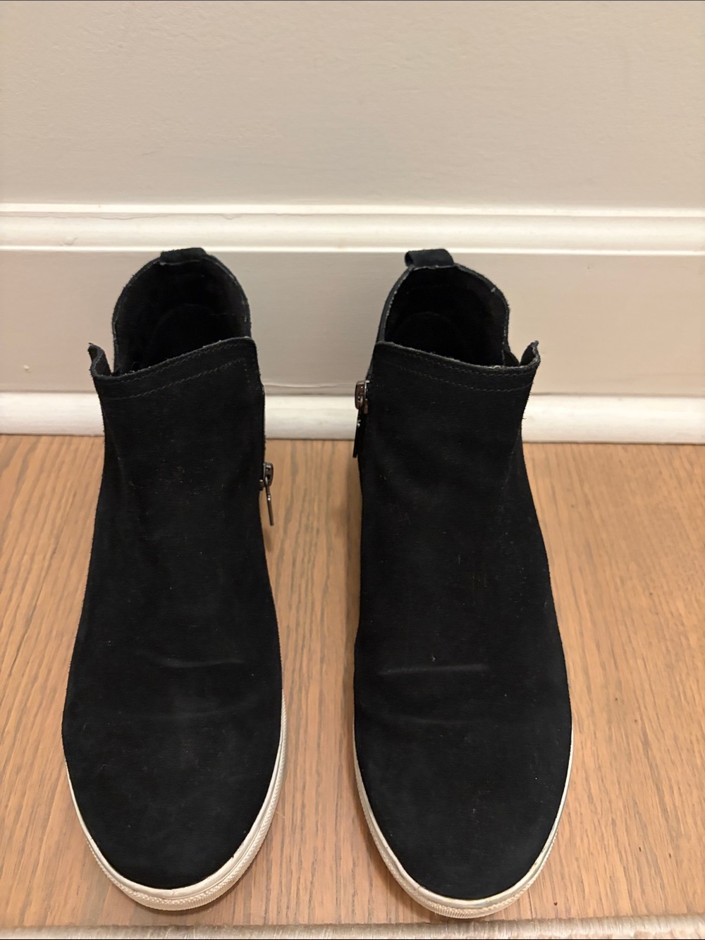 Blondo Georgette Waterproof Hidden Wedge Sneaker